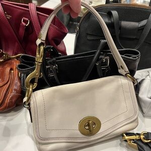 Vintage Coach Legacy Y2K Cream shoulder bag with Brass Accents